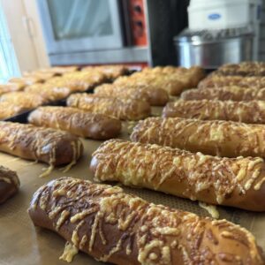Indische worstenbroodjes